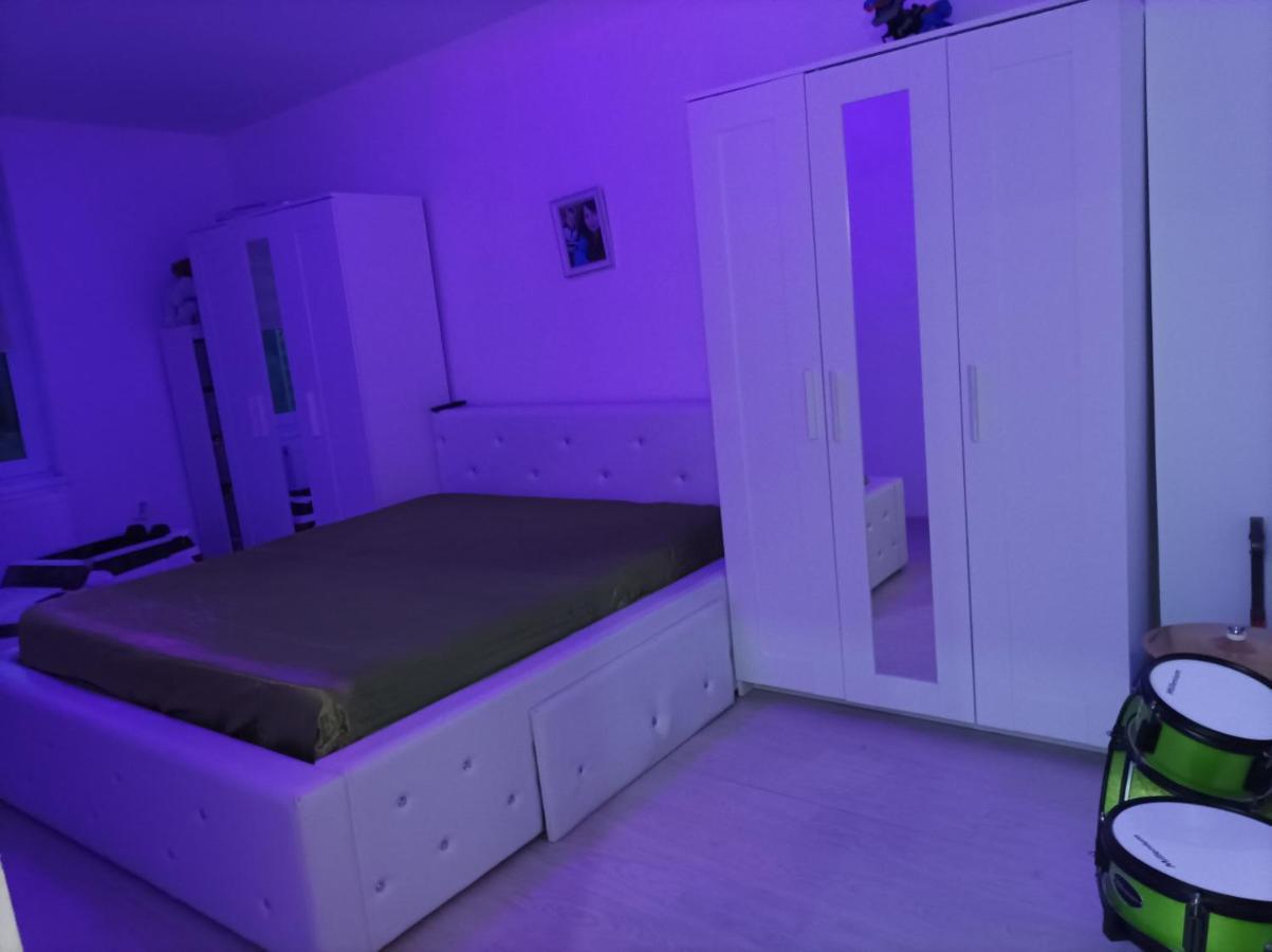 Uricani  Apartament Doua Camere מראה חיצוני תמונה